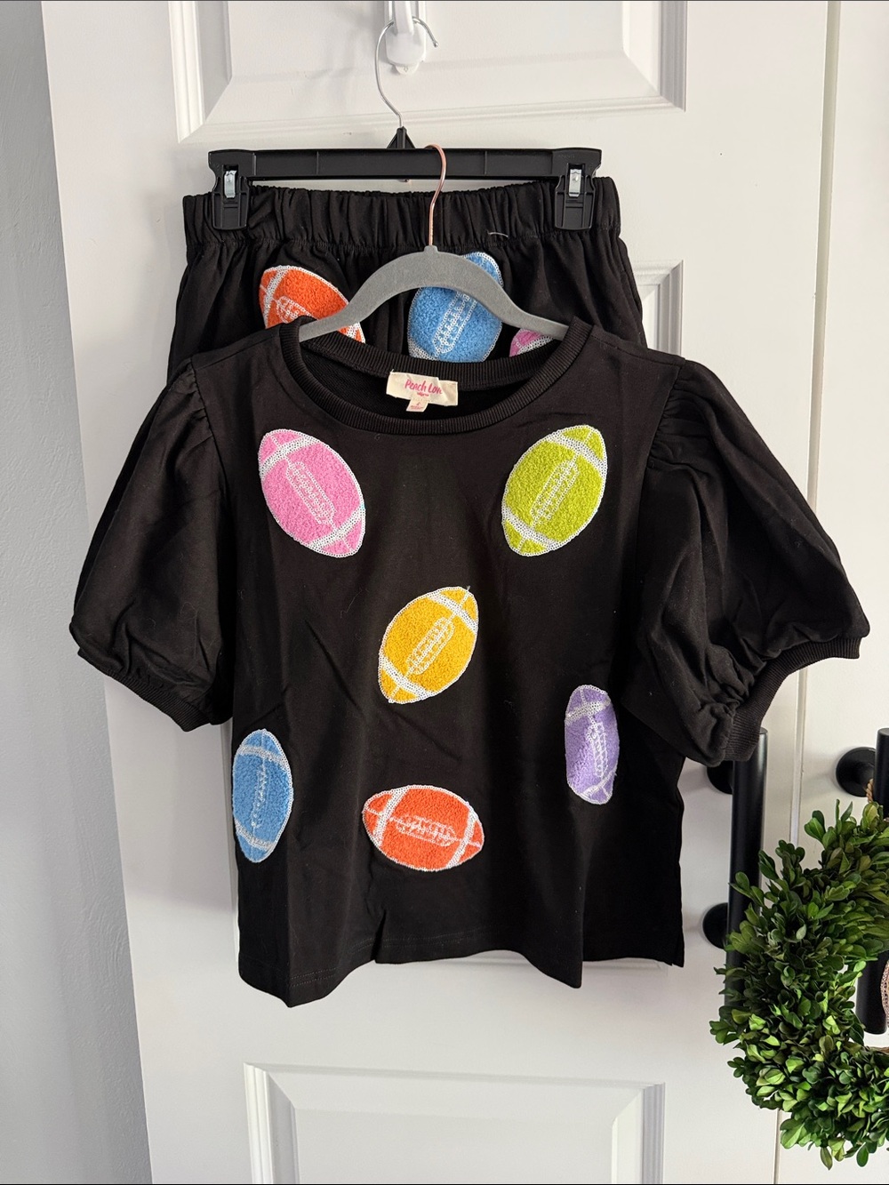 Peach Love California Black Tee and matching shorts-Football sequin Appliqués - Picture 1 of 8
